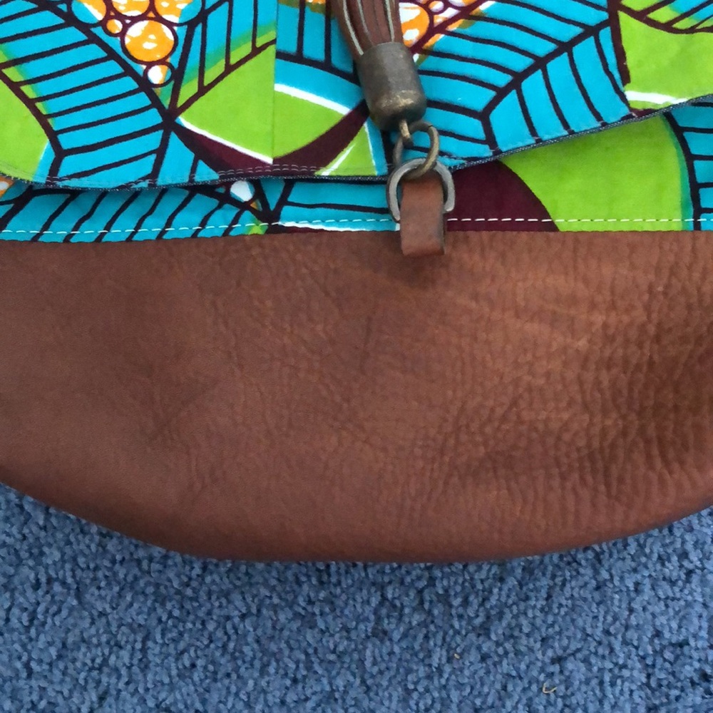 Wallace & Pfeiffer Leather-Trimmed Handbag NWOT - Picture 8 of 13